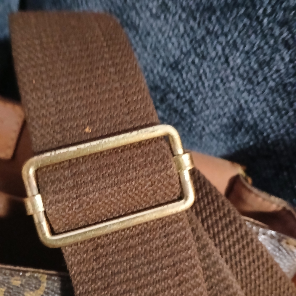 Louis Vuitton Brown Monogram Canvas Crossbody Bag - Picture 15 of 16
